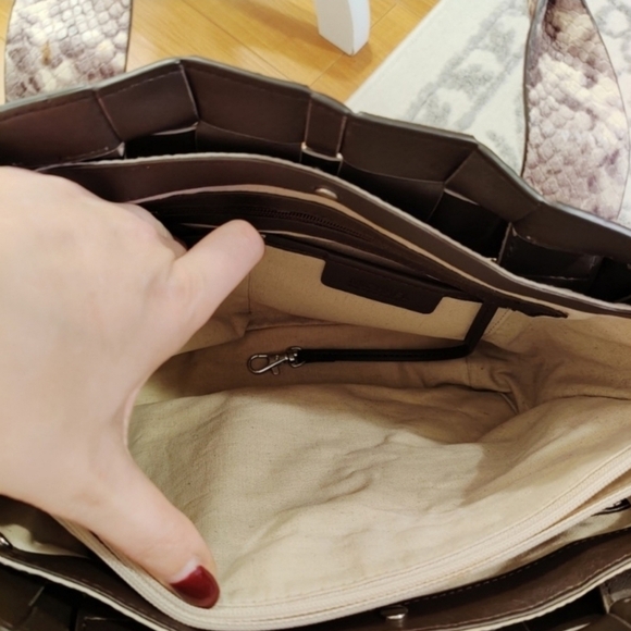 🔹️RARE 🔹️MICHAEL Michael Kors Vivian Medium Tote, Color Dark Dune - Picture 5 of 7